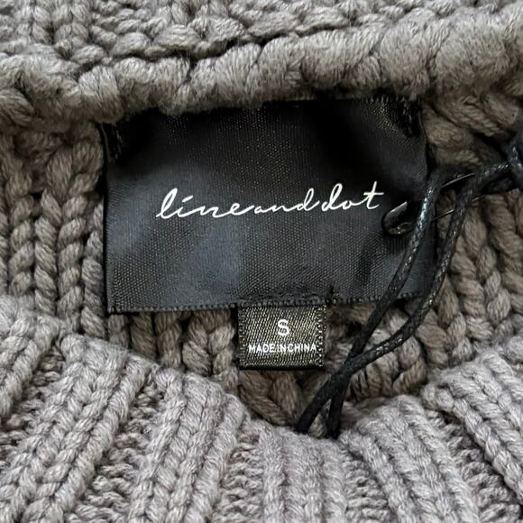 Line & Dot Jasper Fringe Sweater S Gray Cable Knit CottageCore CabinCore NWT - Picture 7 of 9